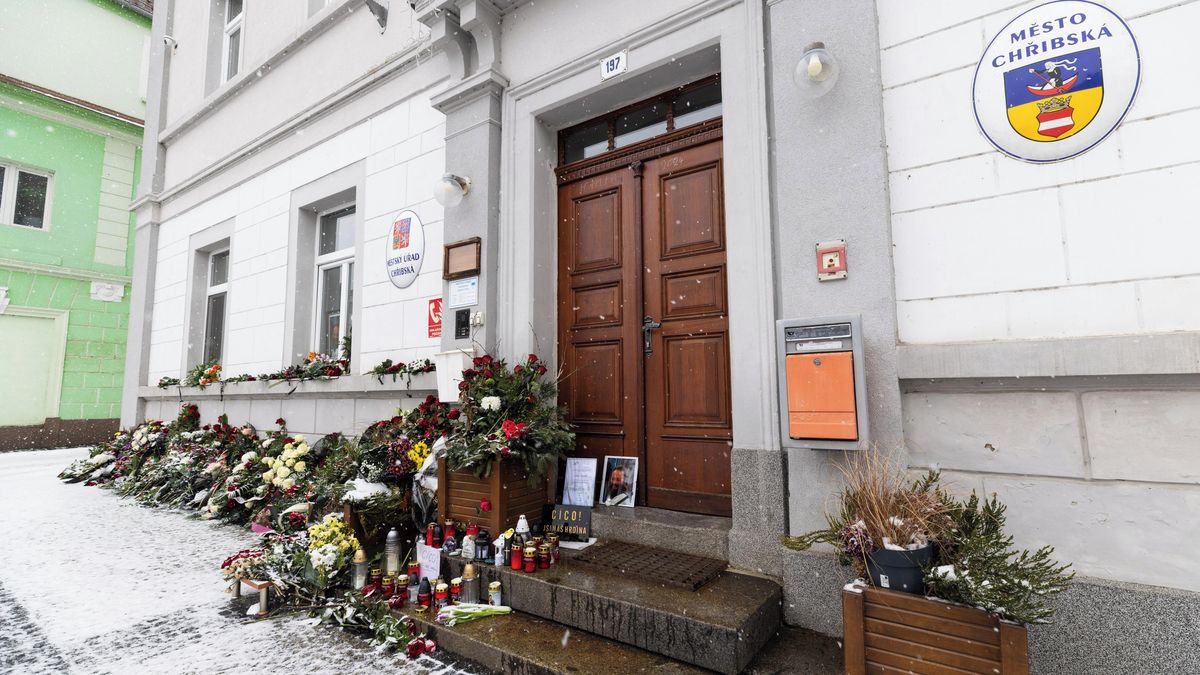 Střelec v Chřibské způsobil v budově úřadu škody za několik set tisíc